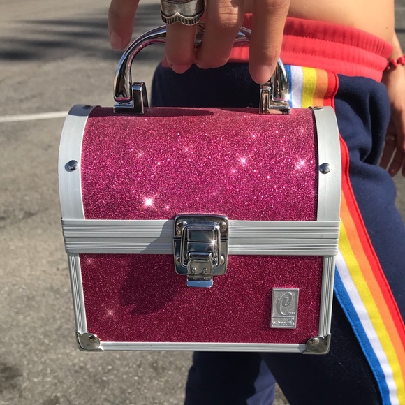 Caboodles Handbags - 💎Host Pick💎90s Pink Glitter Mini Trunk Purse 💖